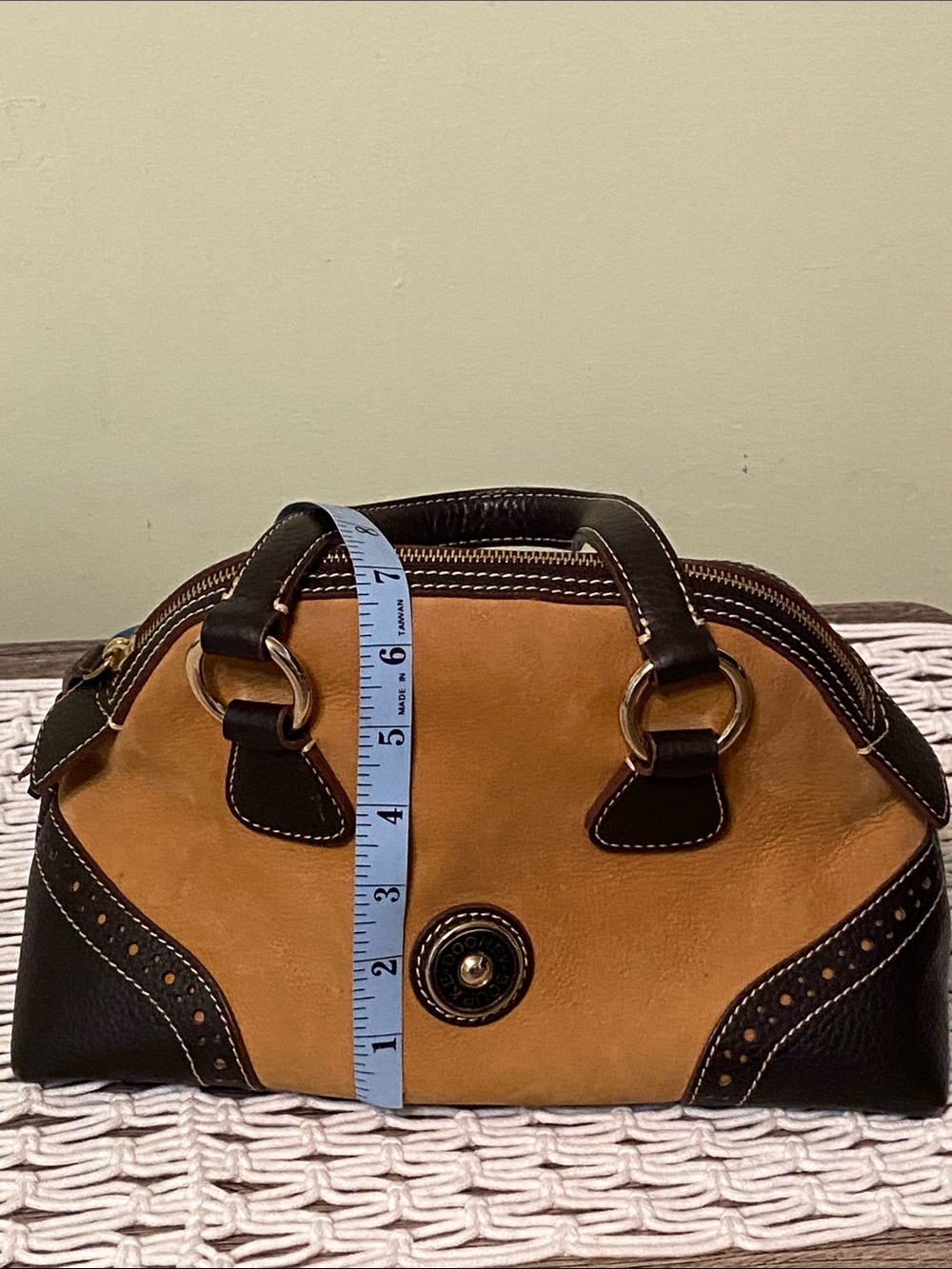Dooney & Bourke Style Two-Tone Tan and Brown Leather Satchel Handbag Vintage - Picture 8 of 17